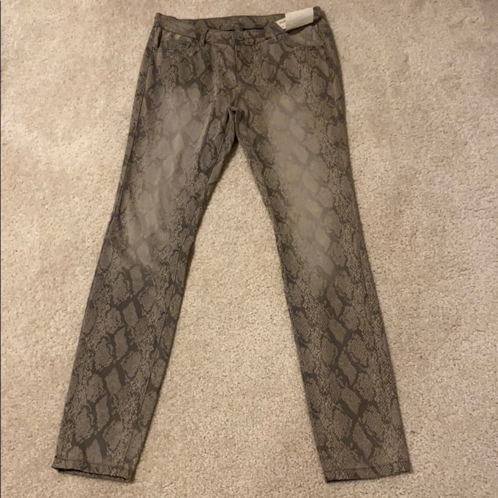 New York & Company SoHo Jean Runway Print Legging